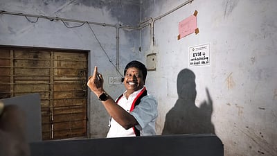 விக்கிரவாண்டி இடைத்தேர்தல்:  வாக்குப் பதிவு தொடங்கியது